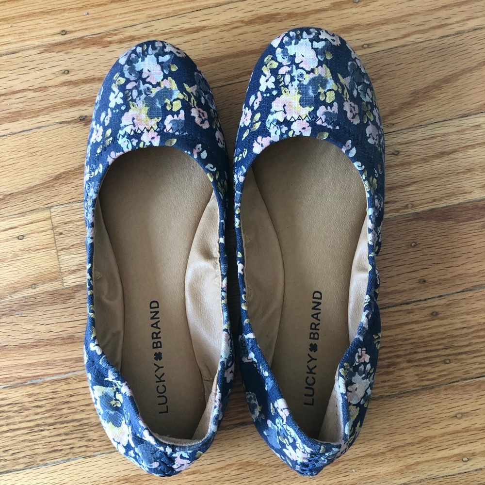 Floral stretch flats